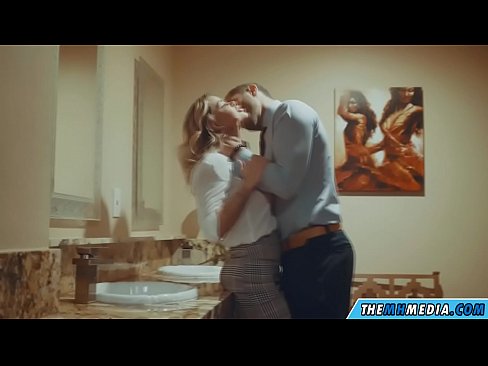 ❤️ Kung ang usa ka busty blonde naghaylo kanimo sa usa ka publiko nga kasilyas ️ Porn video sa amon ceb.fitorganic.top ☑